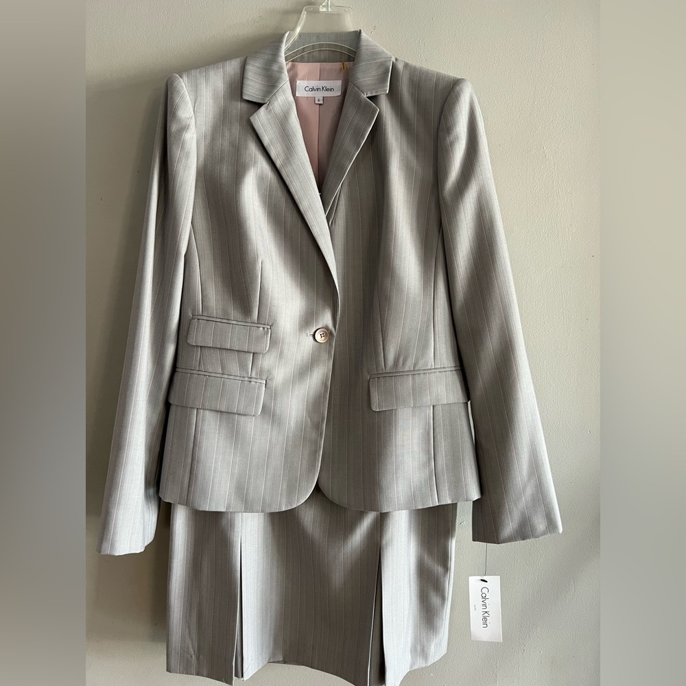 Womens Calvin Klein skirt suits size 6